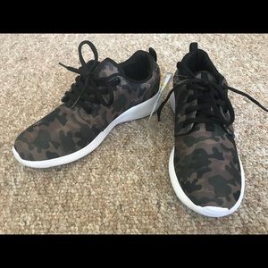 Everlast Camo Sneakers